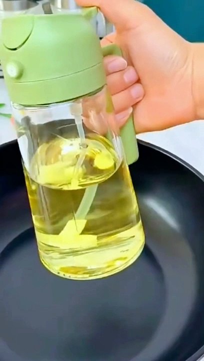 oil dispenser & oil spray