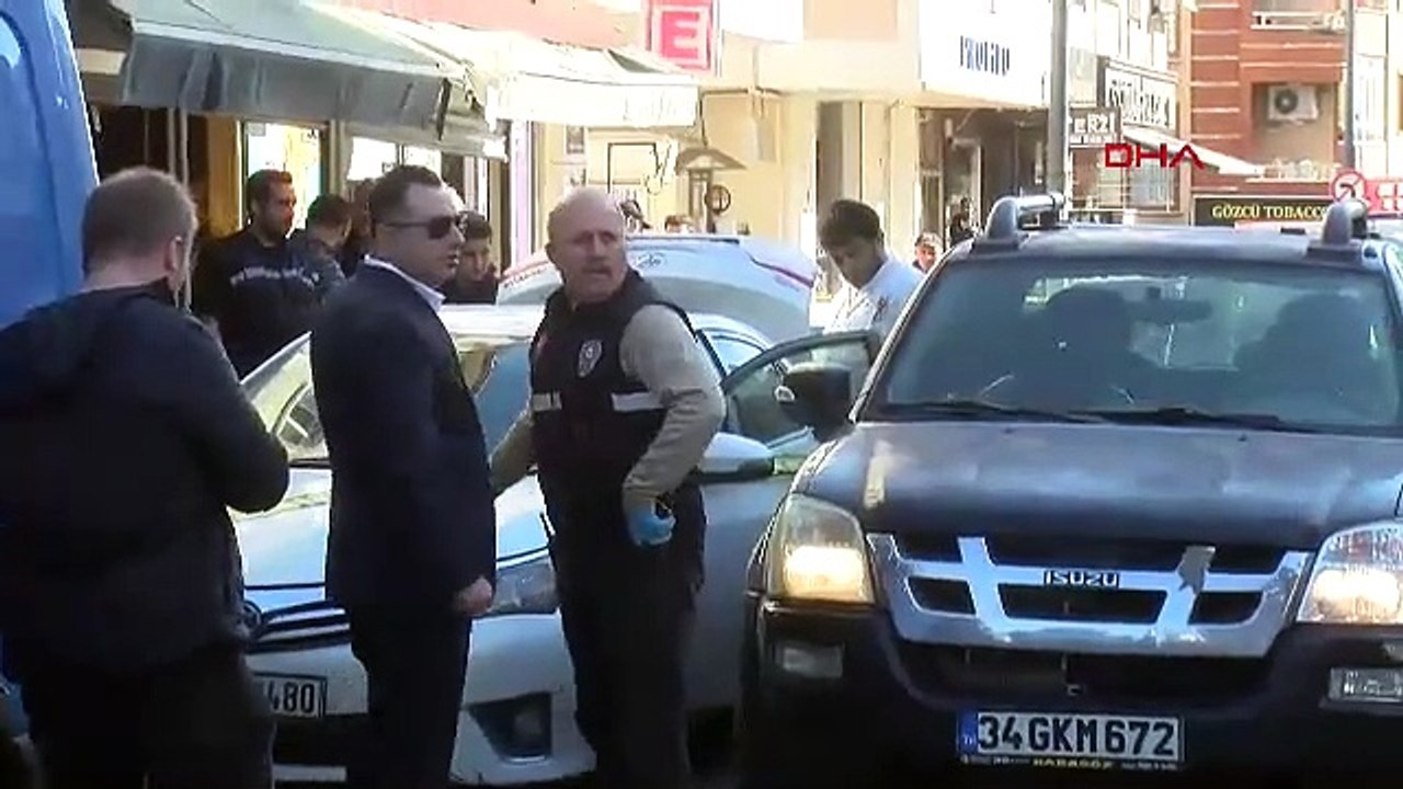 İstanbul polise çekiçli saldırı: 1'i polis 3 yaralı var