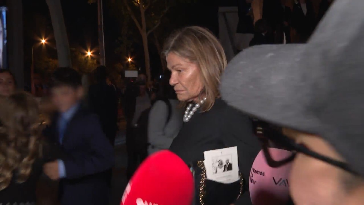 Cari Lapique vuelve al trabajo tras la muerte de su marido y su hija junto a rostros conocidos