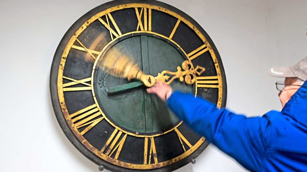 Zeitumstellung am Sonntag erregt die Gemüter