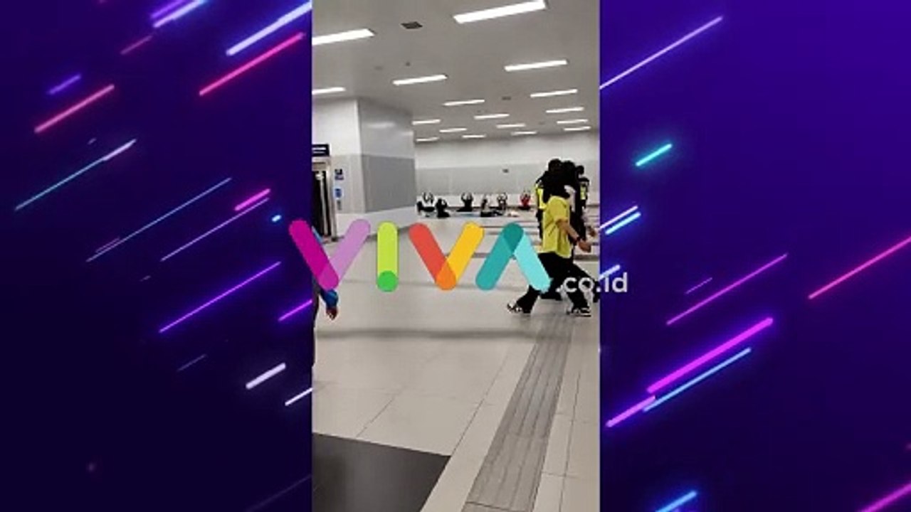 VIRAL! Olahraga Pound Fit di Stasiun MRT Jakarta