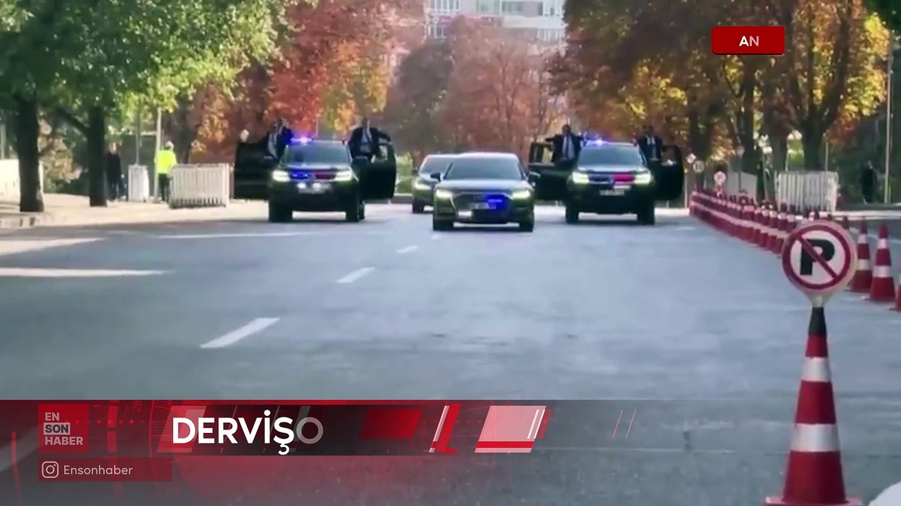 Müsavat Dervişoğlu'nun koruma ordusu dikkat çekti