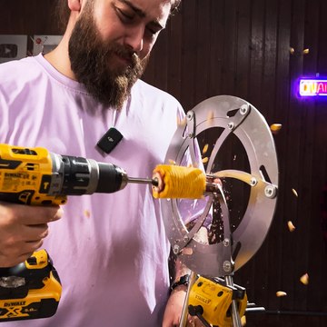 Wine inside rotating glass, Corn peeling tool and handy hacks are on the GO!