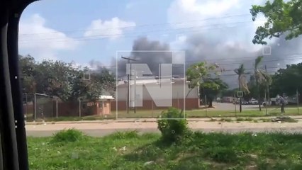 Incendio en parque industrial de Santa Cruz.