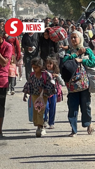 Palestinians flee northern Gaza, Israel intensifies siege