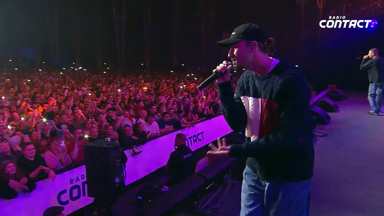 Pierre Garnier et M. Pokora chantent "Chaque seconde" en live