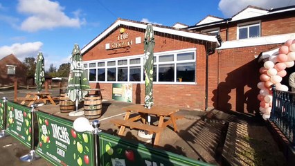 Walk through,  the Crown , Sedgley.