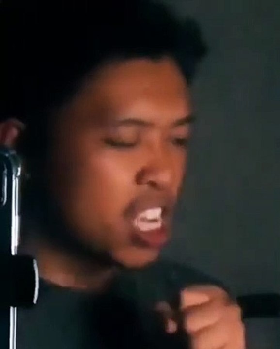 The power of Lips song