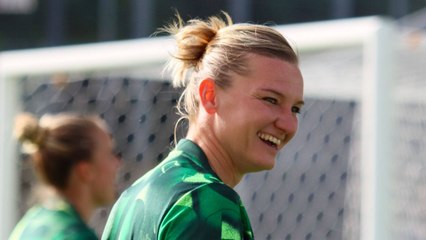 Popp lacht über Abschiedsspiel: "Noch ist es mir nicht bewusst"