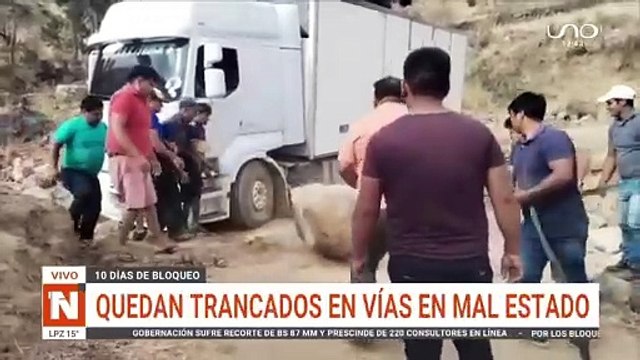 Décimo día de bloqueo: Choferes buscan rutas alternas y piden un cuarto intermedio