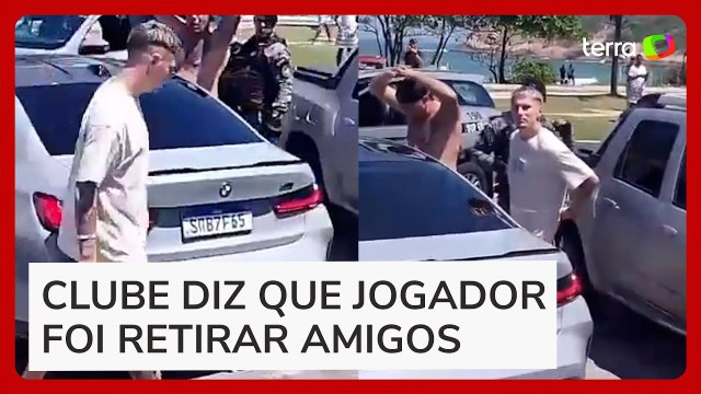 Varela, do Flamengo, é flagrado com torcedores do Peñarol em meio a confusão no RJ
