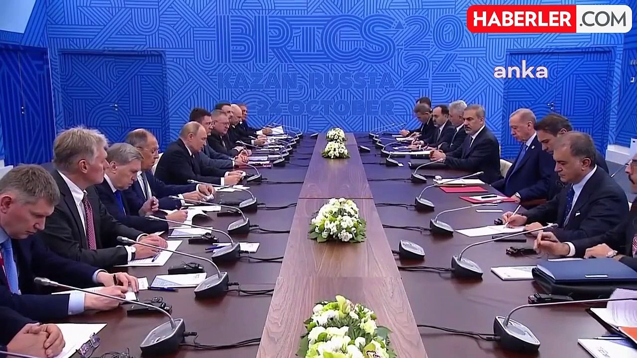 Brıcs Zirvesi... Putin ile Görüşen Erdoğan: "İki Ülke Arasındaki  Banka Ödemelerindeki Sıkıntıların Çözülmesine Yönelik Çabalar Sürüyor"