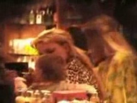 Britney Spears & Paris Hilton Take Sean Shopping
