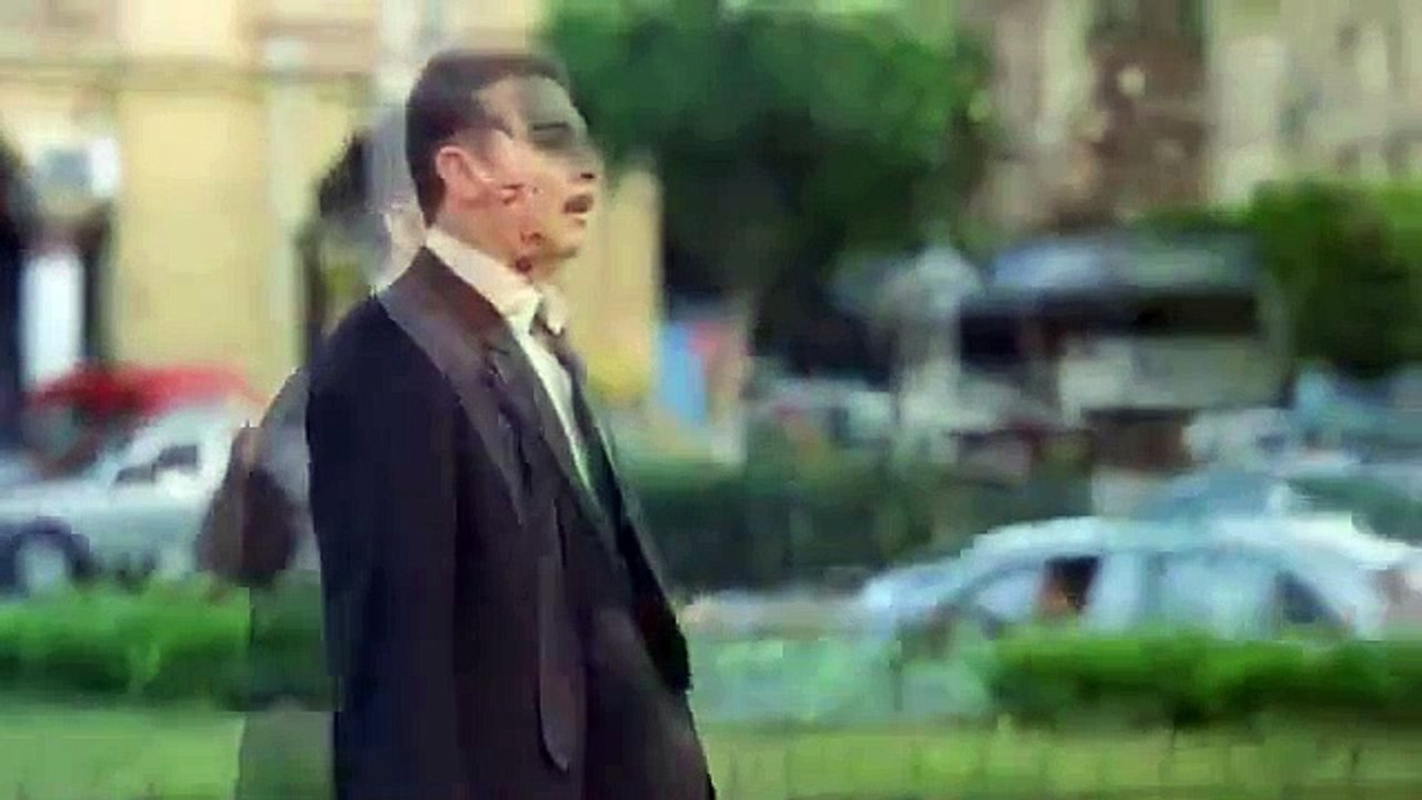 كان داخل المطبخ لقي الشغاله شوف اللي حصل بينهم في الاخر