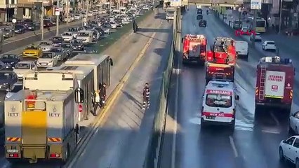 İstanbul - Avcılar'da metrobüste yangın-1
