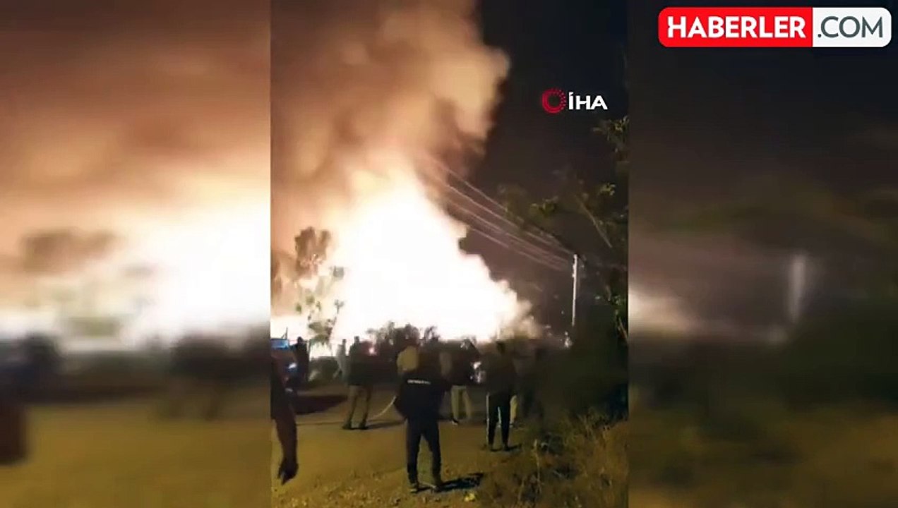 İzmir'de evde çıkan yangında korkutan tüp patlaması