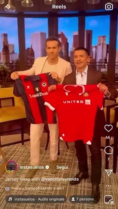 Tutti pazzi per il Campobasso FC: Ryan Reynolds con la maglia del 'Lupo'