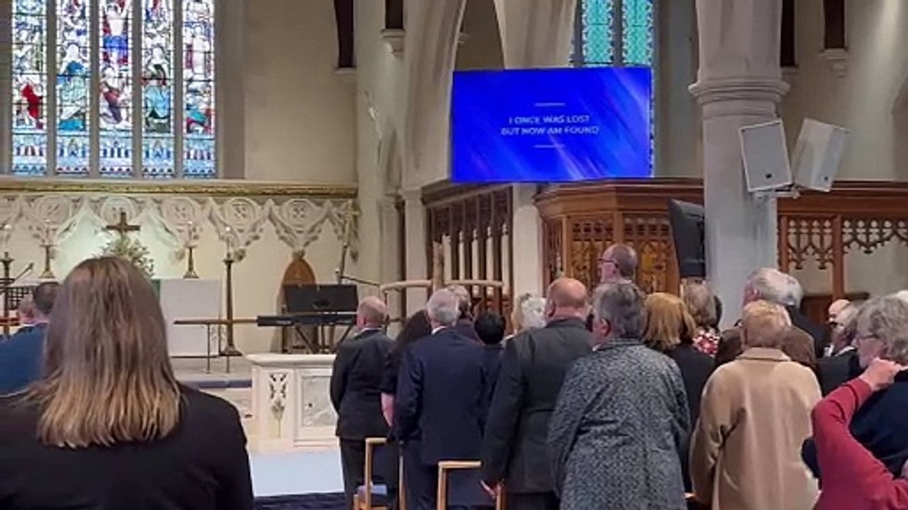 Amazing Grace being sung at the Civic Service, video by Alan Quick IMG_5802