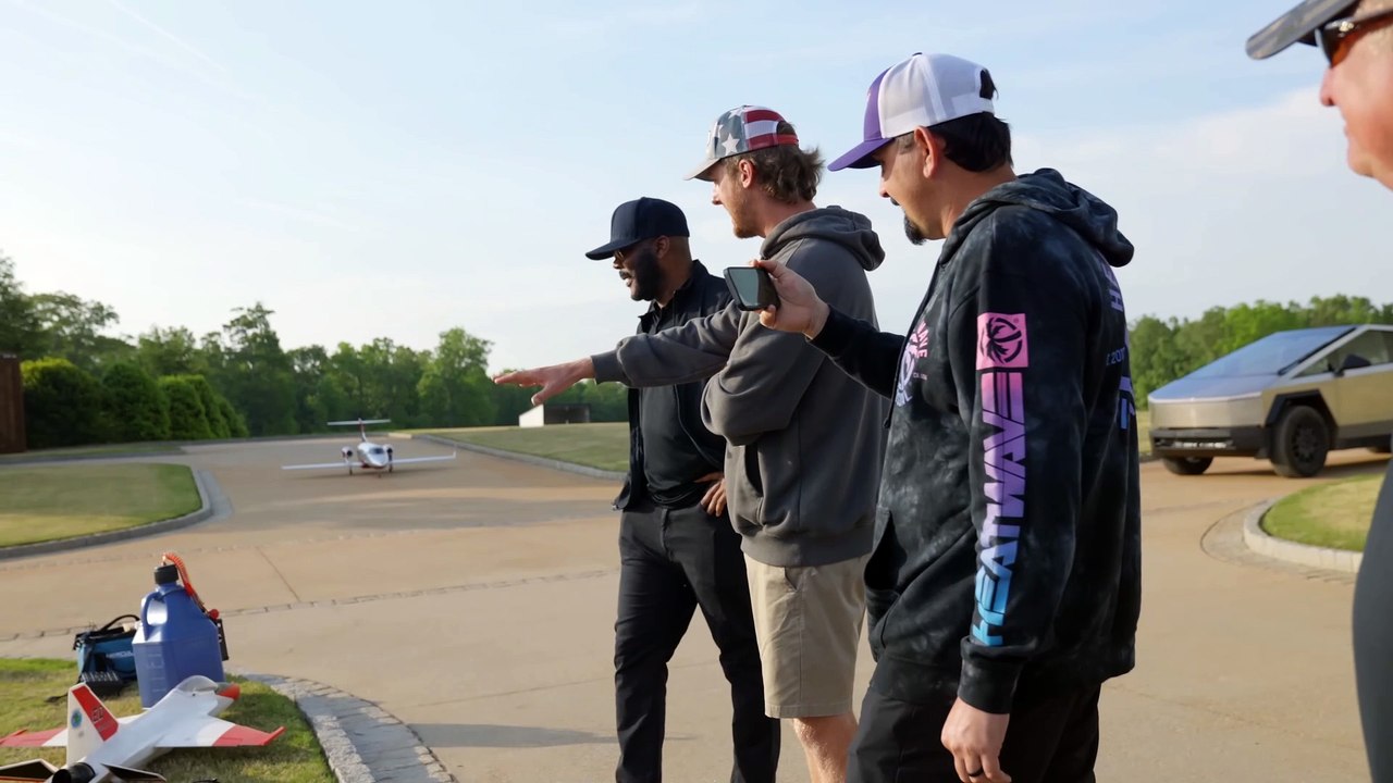 Flying RC planes with Tyler Perry and Cleetus McFarland