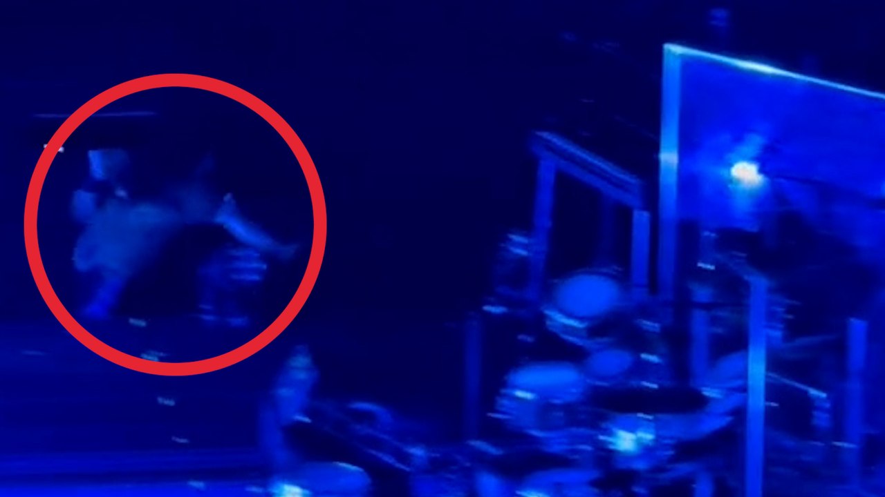 Billie Eilish stürzt beim Konzert im Madision Square Garden die Treppe hinunter