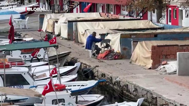 Hamsi Tekirdağ'da tezgaha çıktı: Kilosu 300 liradan alıcı buluyor