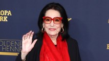 GALA VIDEO - Nana Mouskouri, 90 ans, évoque ses regrets sur ses enfants : “Je n’ai pas été une mère assez présente”