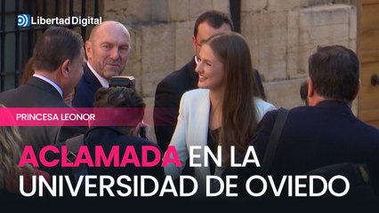 La Princesa Leonor se da un baño de masas en Oviedo antes de los premios