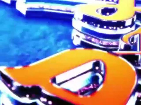 Tchad : À 24 heures de l’échéance pour les propriétaires de véhicules de se conformer, les usagers ont afflué ce lundi 24 juin 2024 au Guichet unique, situé aux Travaux publics dans la commune du 2ème arrondissement de N’Djamena. Ils se pressent devant le