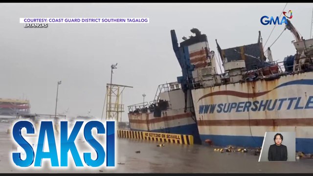 Barko, sumadsad sa pantalan matapos maputulan ng angkora at matangay ng malalakas na alon | Saksi