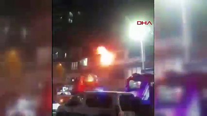 İstanbul-Sultangazi'de yangında mahsur kalanlar itfaiye ekipleri tarafından kurtarıldı