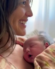 Nuestra pequeña Bee De La Rua Rivero llegó al mundo el 18 de octubre! Estamos completamente enamorados! Bienvenida Bee! Que la vida siempre nos encuentre despeinados @aitolab! Te amo!Un inmenso