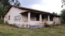 ELE NÃO QUERIA DEIXAR A GENTE ENTRAR NA CASA ABANDONADA - SERÁ QUE CONSEGUIMOS???