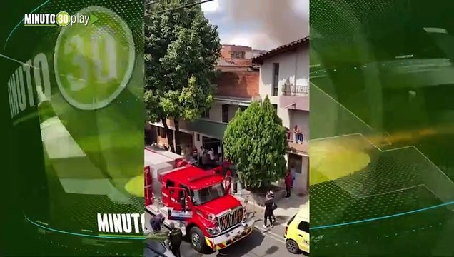 En Envigado Bomberos controlan incendio en un taller de confecciones, varias personas evacuadas