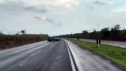 Queda de torre de energia interdita BR-163, no Paraná, após temporal