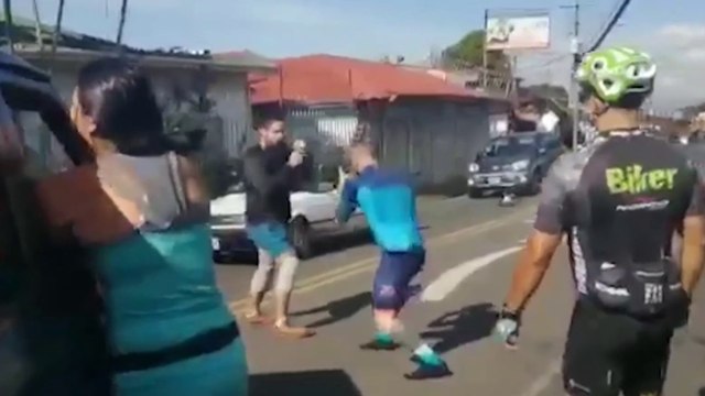 tn7-Propuesta de ley busca multar a conductores que protagonicen peleas en carretera-241024