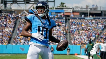 DeAndre Hopkins Joins Chiefs, Boosting Odds Against The Raiders