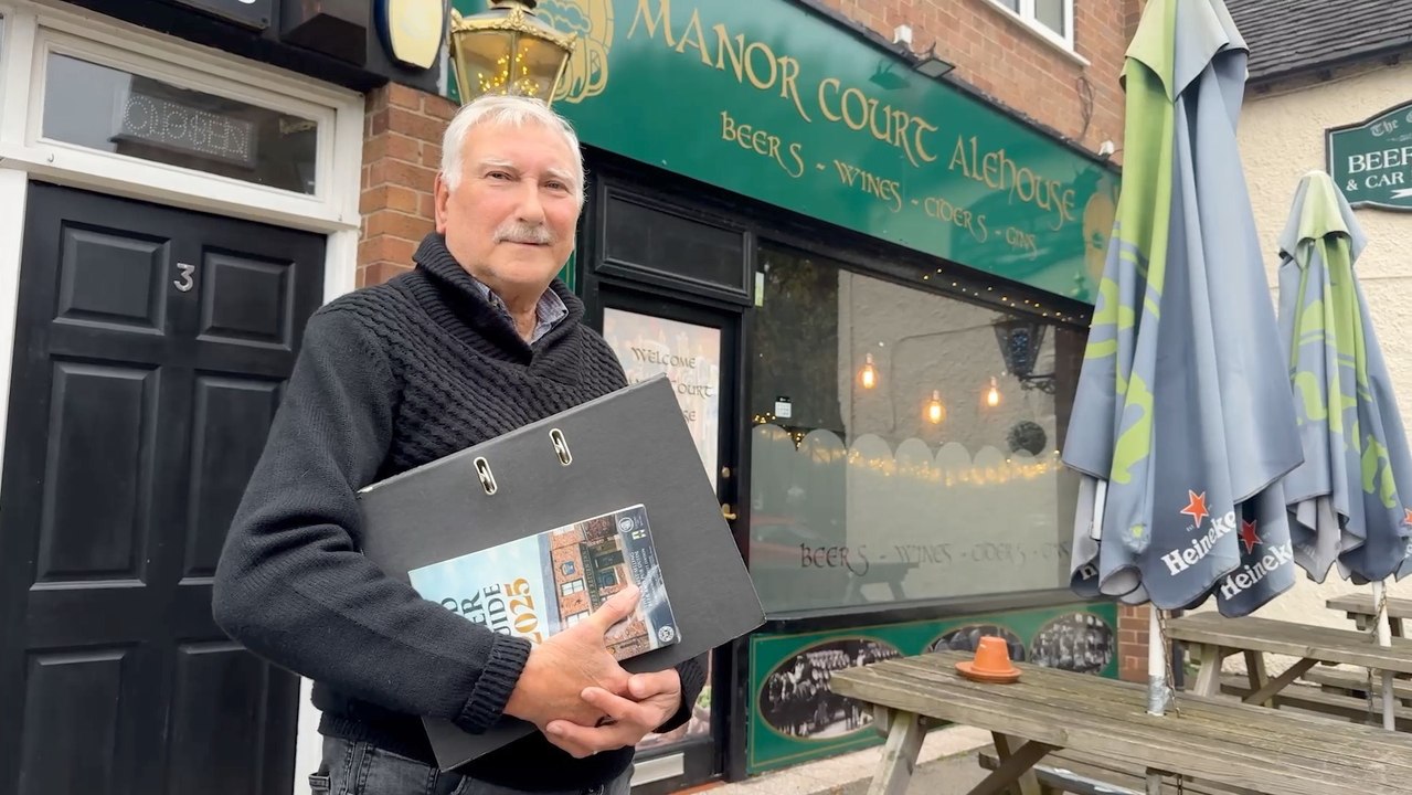 British Man Celebrates Visiting 12,000 Pubs Across the UK in Epic 55-Year Pub Crawl