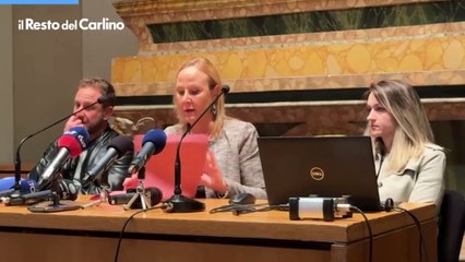 Suicida a 16 anni: il registro elettronico e le lettere della scuola, i retroscena