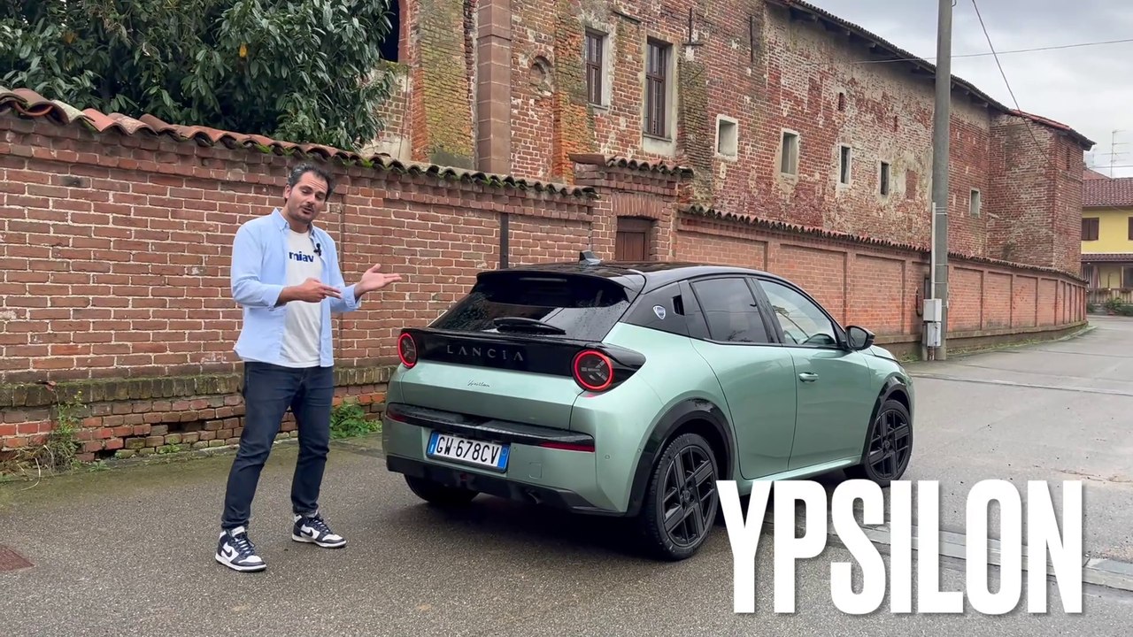  LANCIA YPSILON : premier essai 