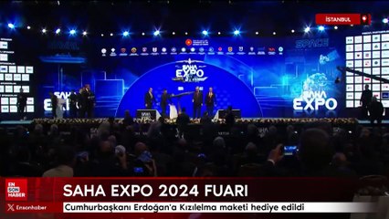 Cumhurbaşkanı Erdoğan'a Kızılelma maketi hediye edildi