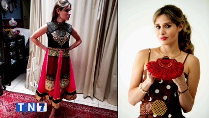 tn7-desfile-de-moda-inspirado-en-los-60-busca-apoyar-lucha-contra-cancer-251024