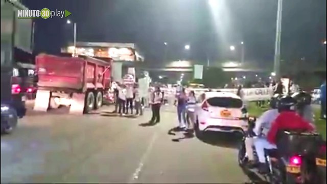 Madrugaron a protestar las víctimas de ataques con piedras de habitantes de calle en la avenida regional