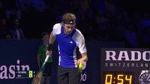 Bâle - Fils domine Tsitsipas et file en demi-finales