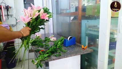 CREATE a Stunning Lily Hand Bouquet in Minutes!