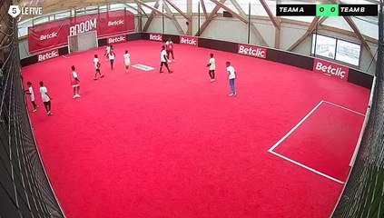 25/10 à 15:49 - Football Terrain Betclic (LeFive P18)