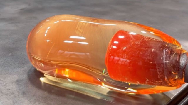 Glass artist spills the tea on how to craft fantabulous 'Glass Cubes' for bag handles