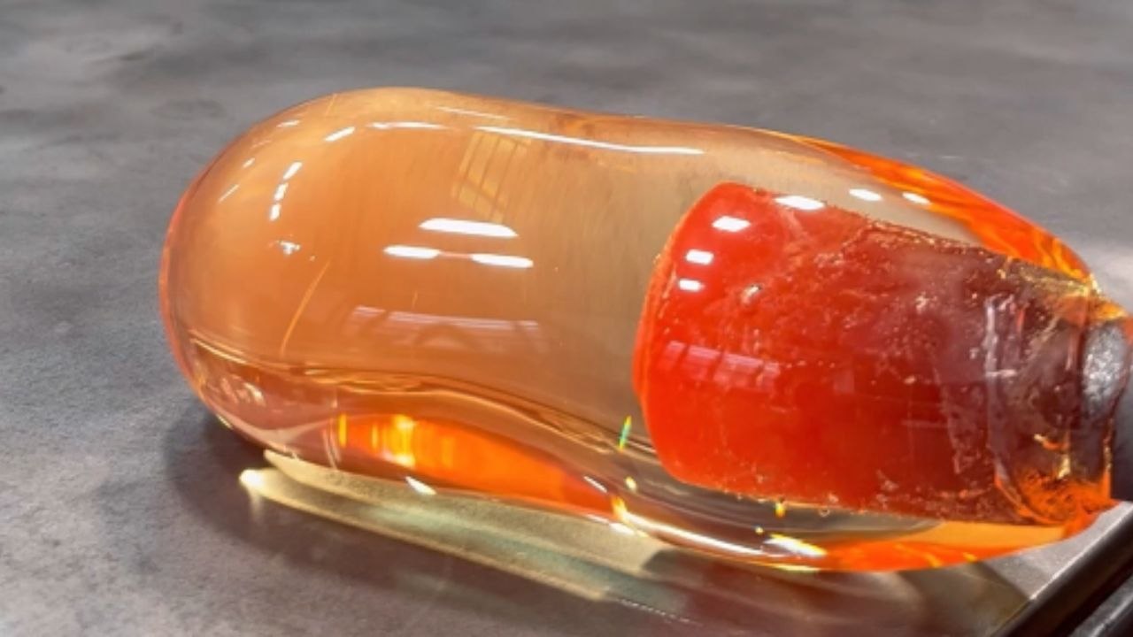 Glass artist spills the tea on how to craft fantabulous 'Glass Cubes' for bag handles