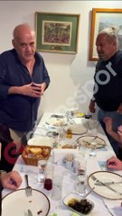 Ahmet Çakar, Erman Toroğlu'nun elini öptü!