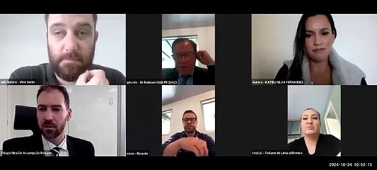 Réu de processo trabalhista se esconde debaixo de mesa em audiência virtual