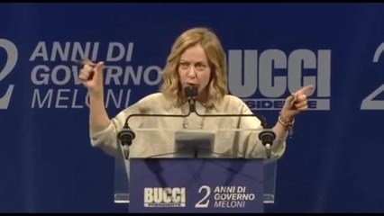Meloni: "Dicono che taglio ifondi alla Sanità? Prendete calcolatrice"